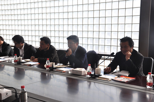 宁波市经信委陈炳荣主任及江北区许会祥副区长来司进行政策调研