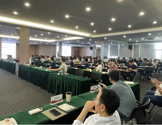 蓄势赋能 坚定前行 爱游戏体育平台大厅-爱游戏（中国）集团“三鹰”培训顺利举行